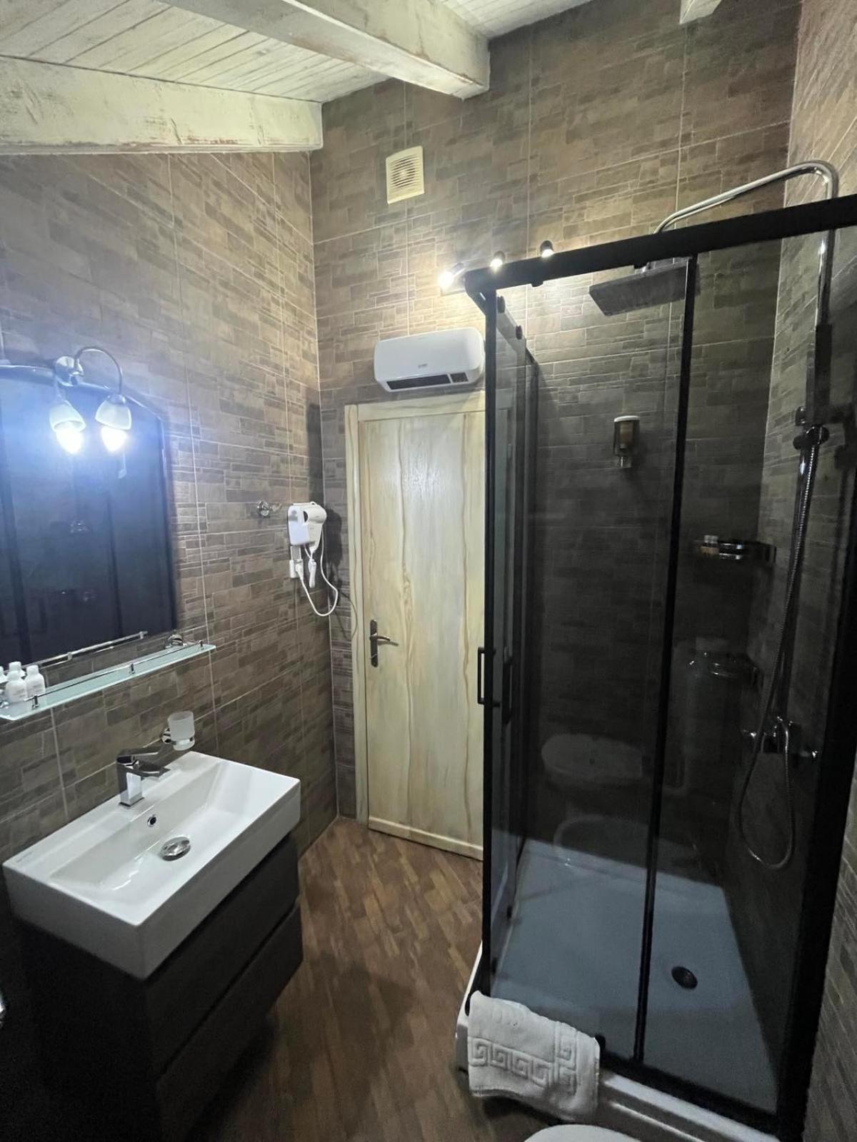 Garni Hotel Tianis Kotor Dış mekan fotoğraf